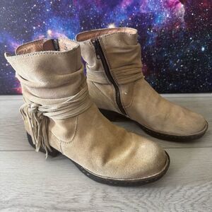 Born Kenya Distressed Tan Leather Ankle Boots Zip Western Boho Booties Sz 7.5